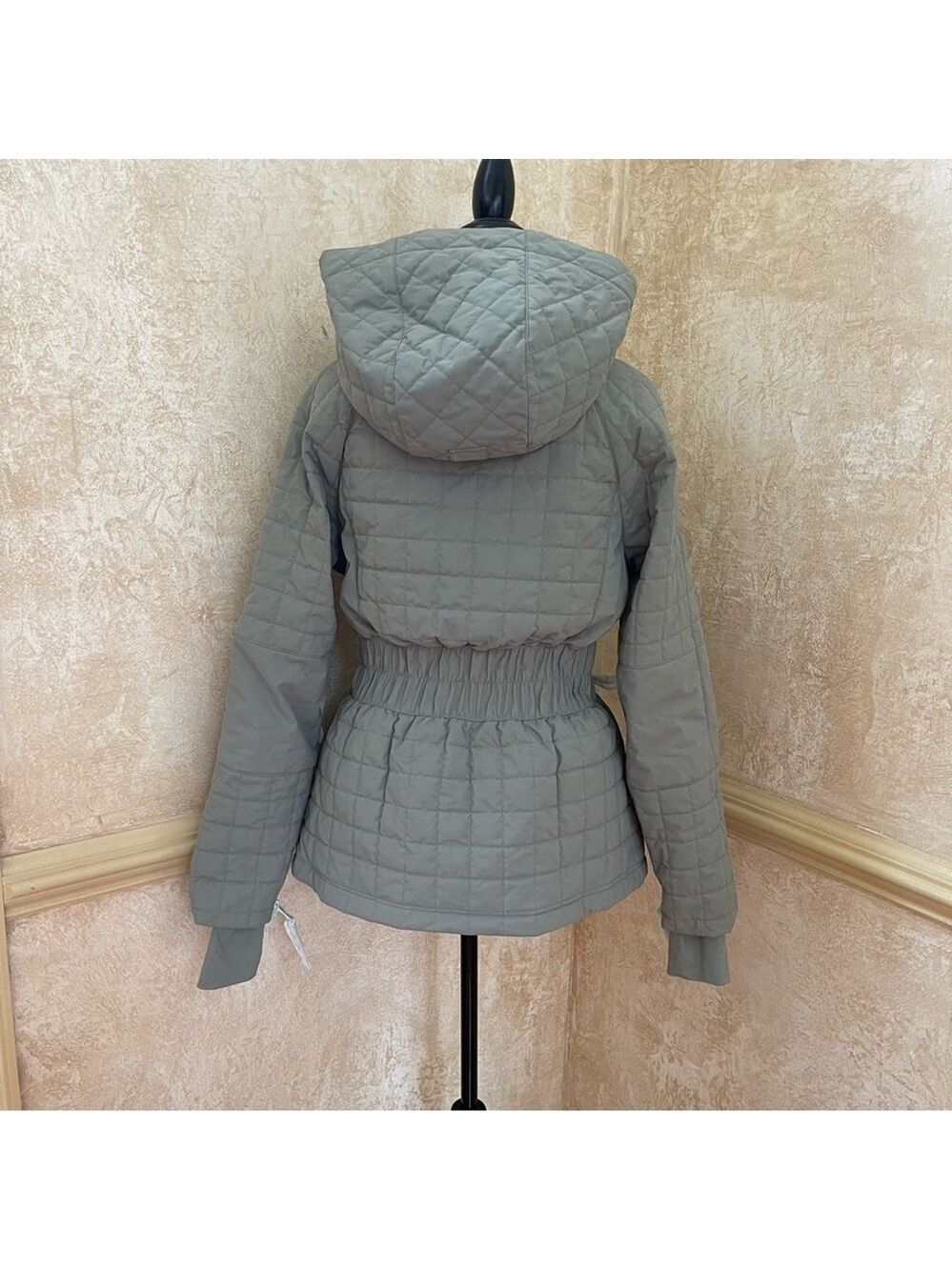 Free People Movement All Prepped Ski Snow Quilted Puffer Jacket Insulated Sz M - Picture 8 of 16